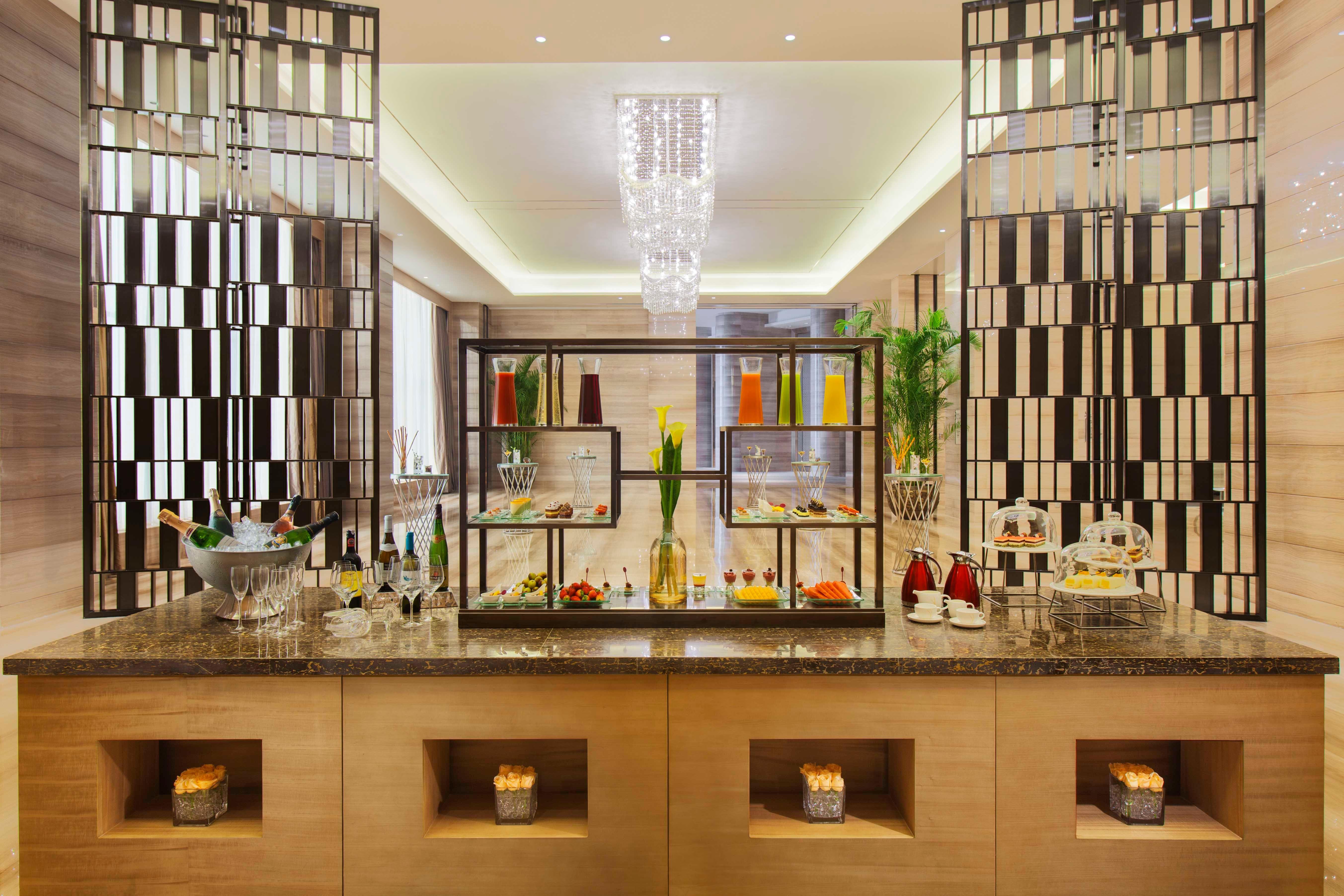 Crowne Plaza Tianjin Meijiangnan By Ihg Buitenkant foto