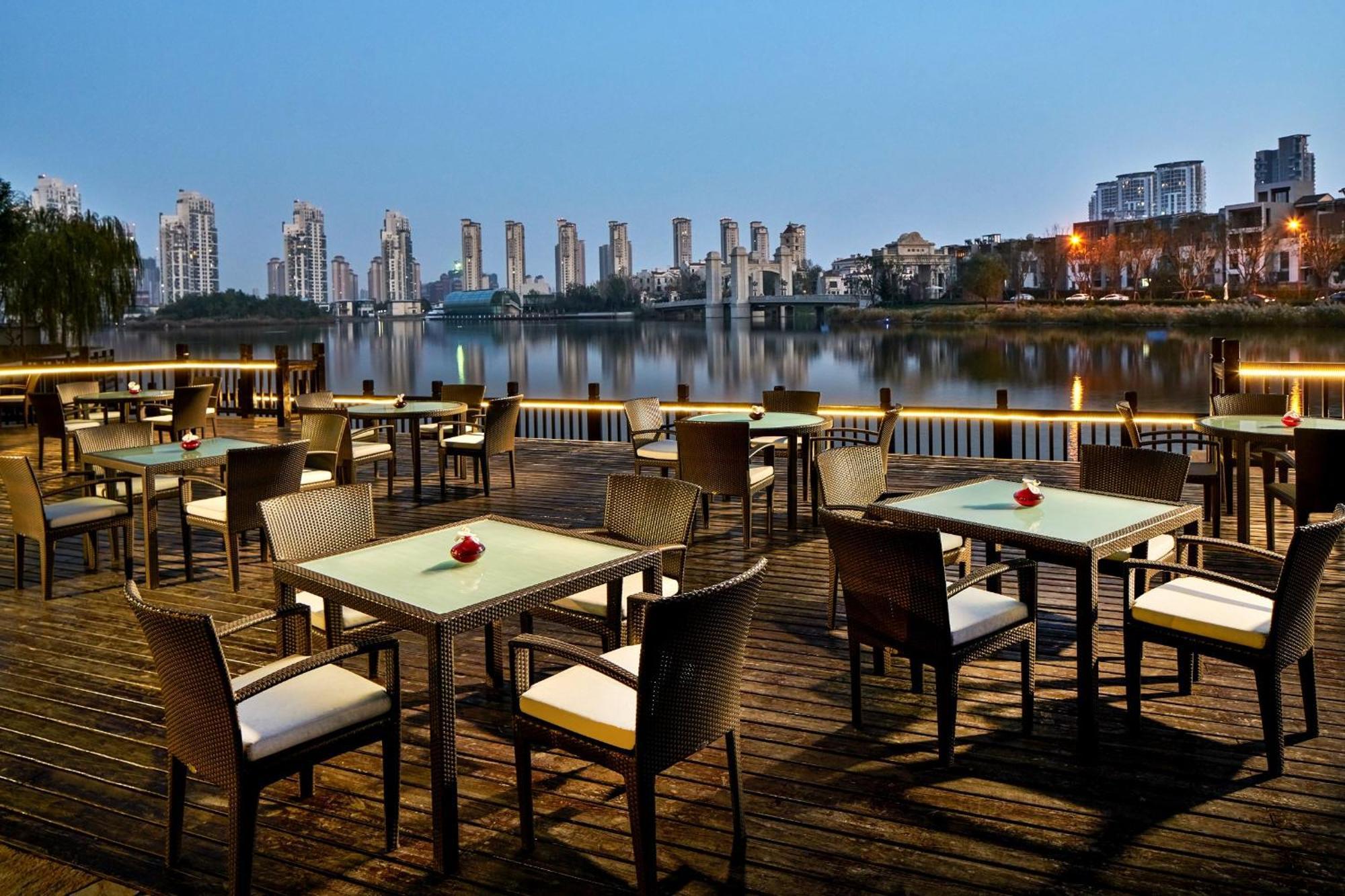 Crowne Plaza Tianjin Meijiangnan By Ihg Buitenkant foto